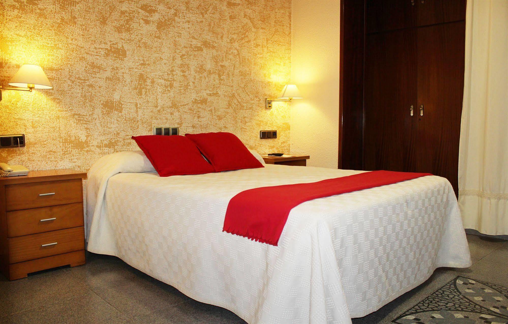 Hotel La Paz Убеда Екстер'єр фото