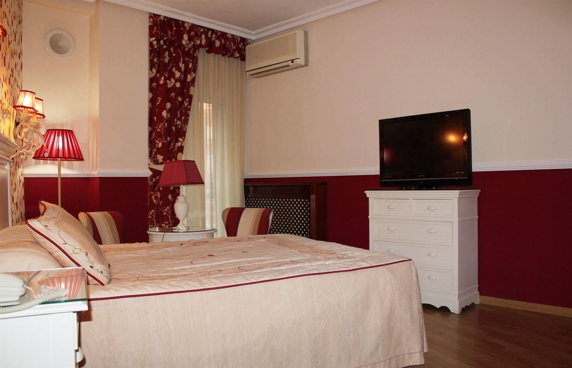 Hotel La Paz Убеда Екстер'єр фото